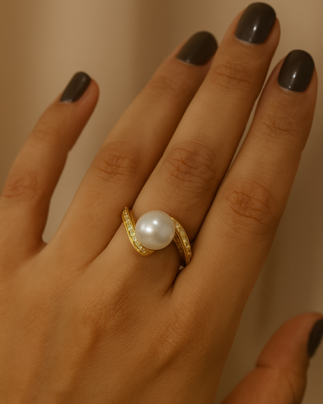 ORANA Lumina Pearl Embrace Ring
